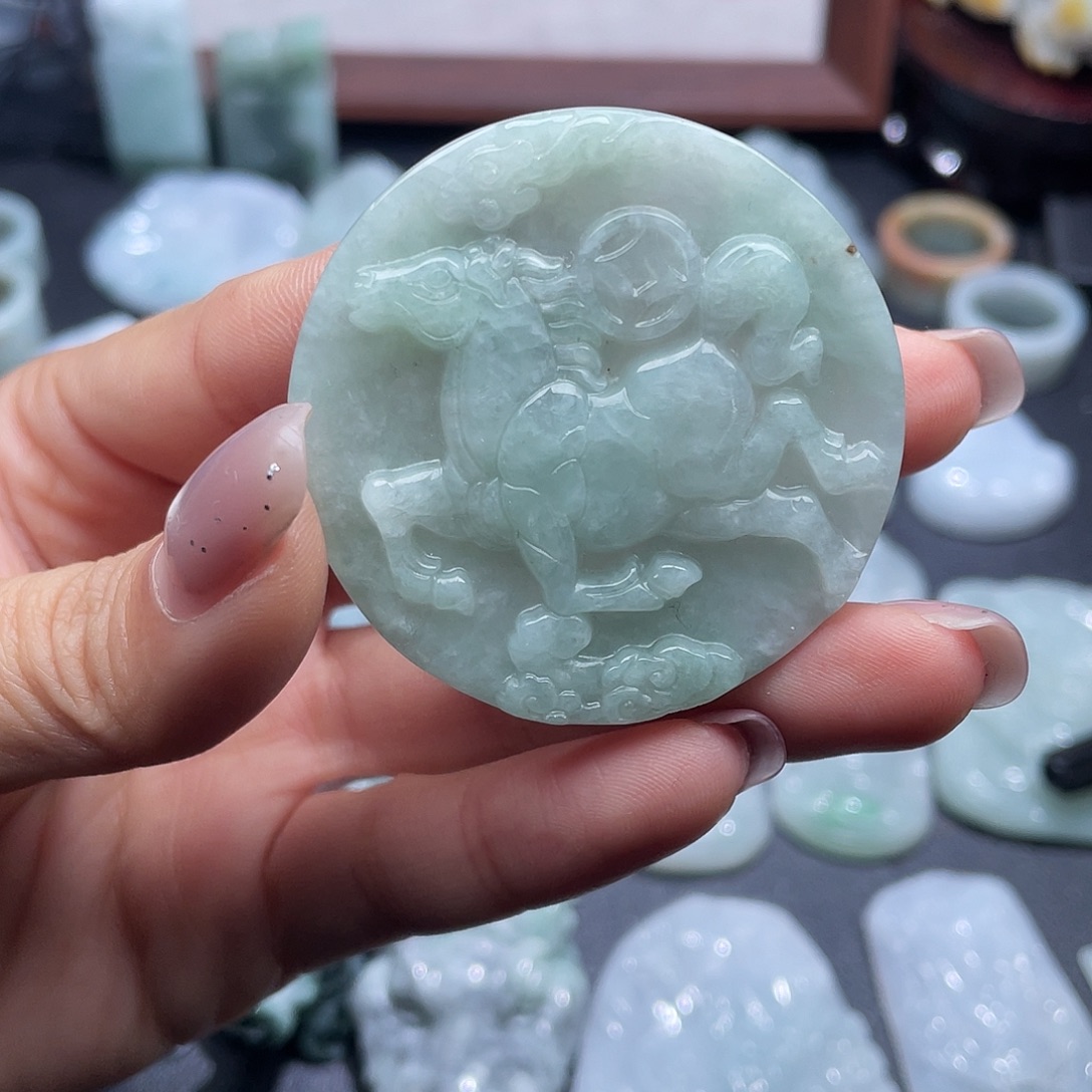 翡翠未镶嵌颈饰翡翠