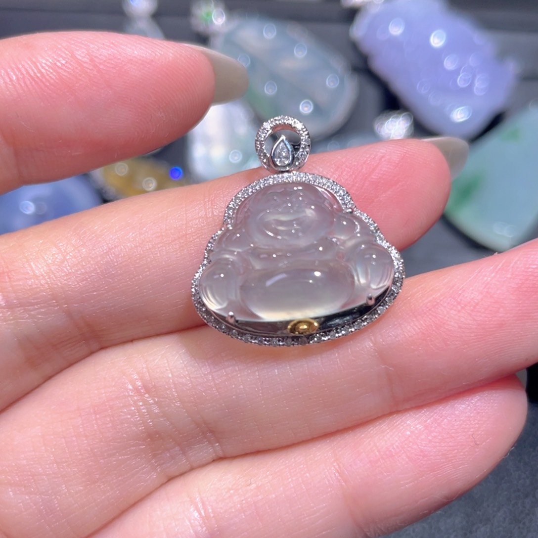 颈饰18K金镶嵌翡翠翡翠