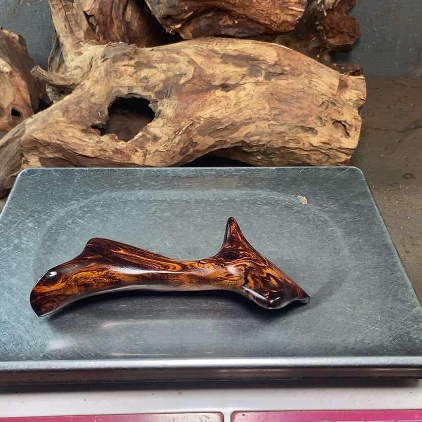【闪购商品】黄花梨/降香黄檀月****水
