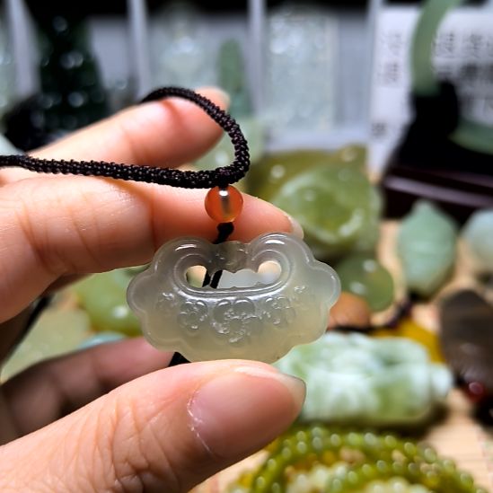 未镶嵌岫玉吊坠(不含链)