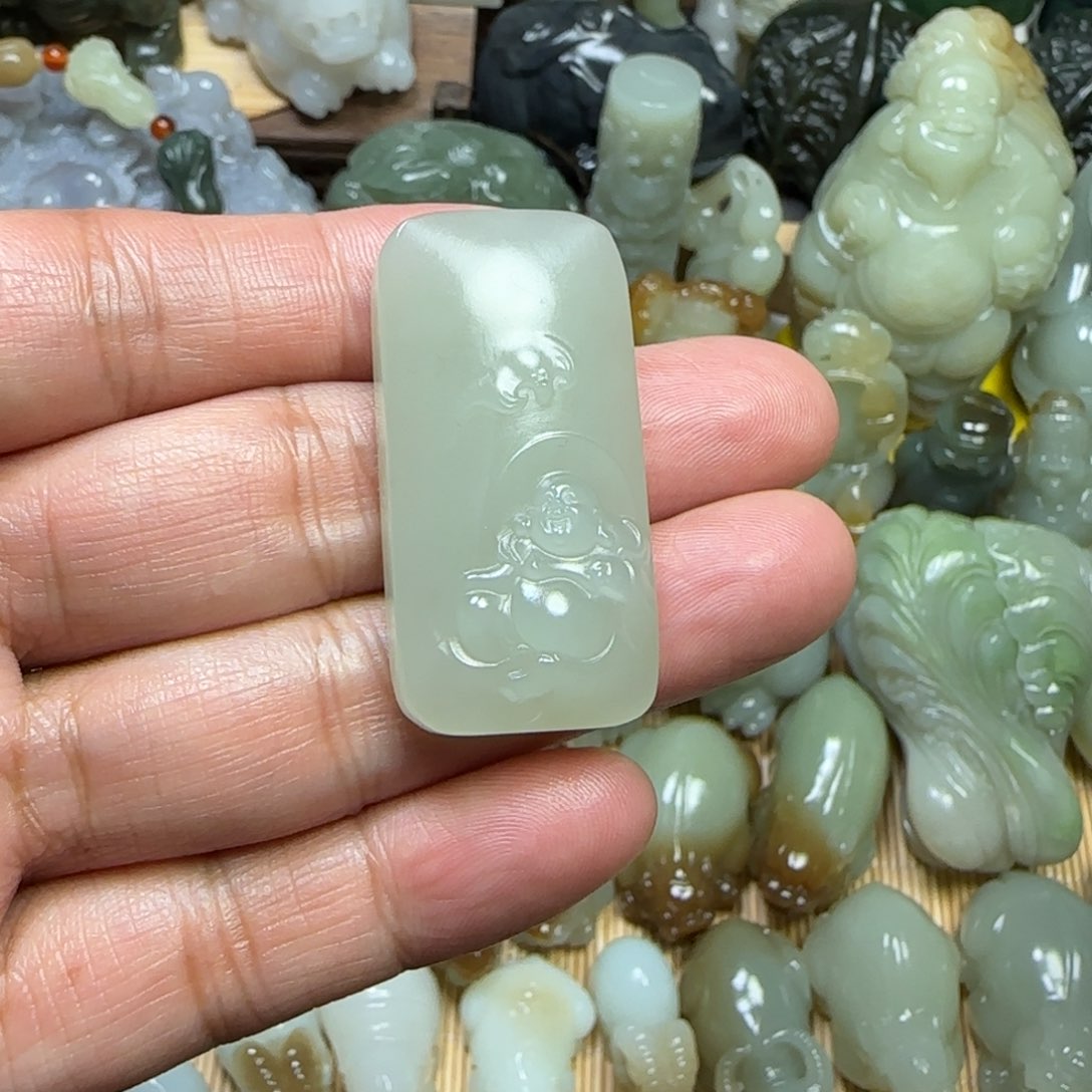 未镶嵌和田玉挂件