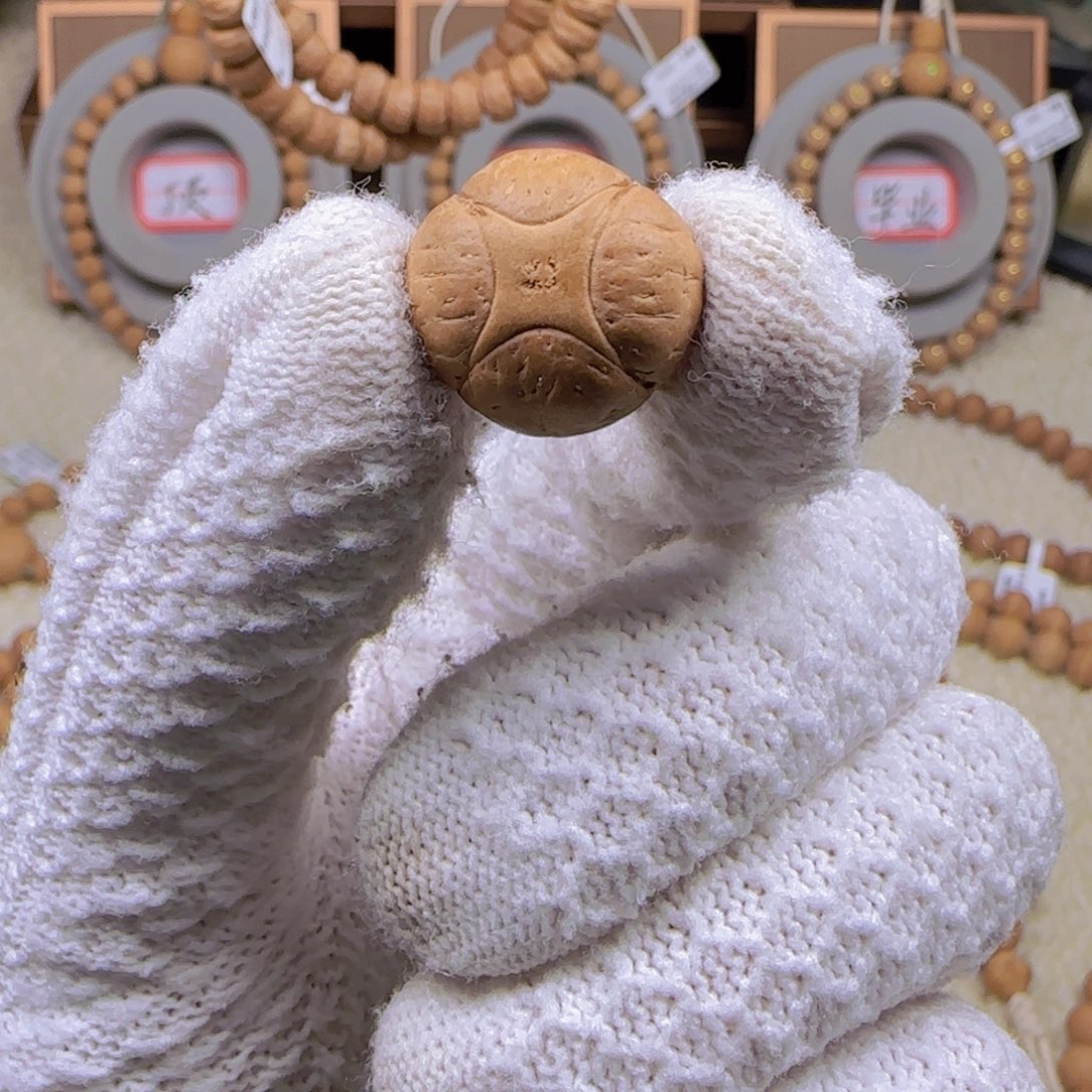 鱼****手串凤眼菩提18.7mm左右麒麟