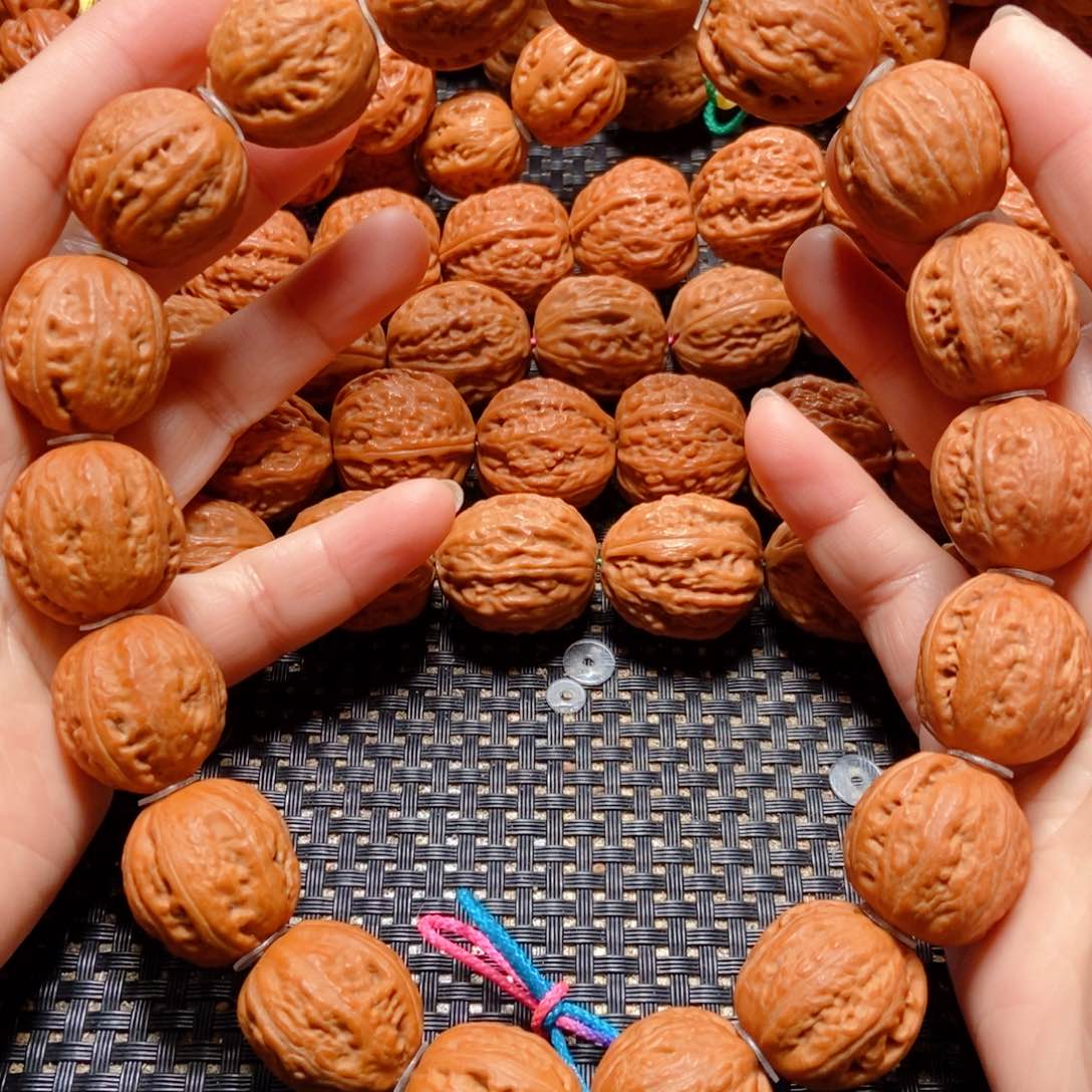 文玩核桃手串八棱