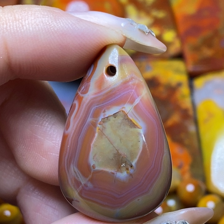 玛瑙/玉髓颈饰未镶嵌