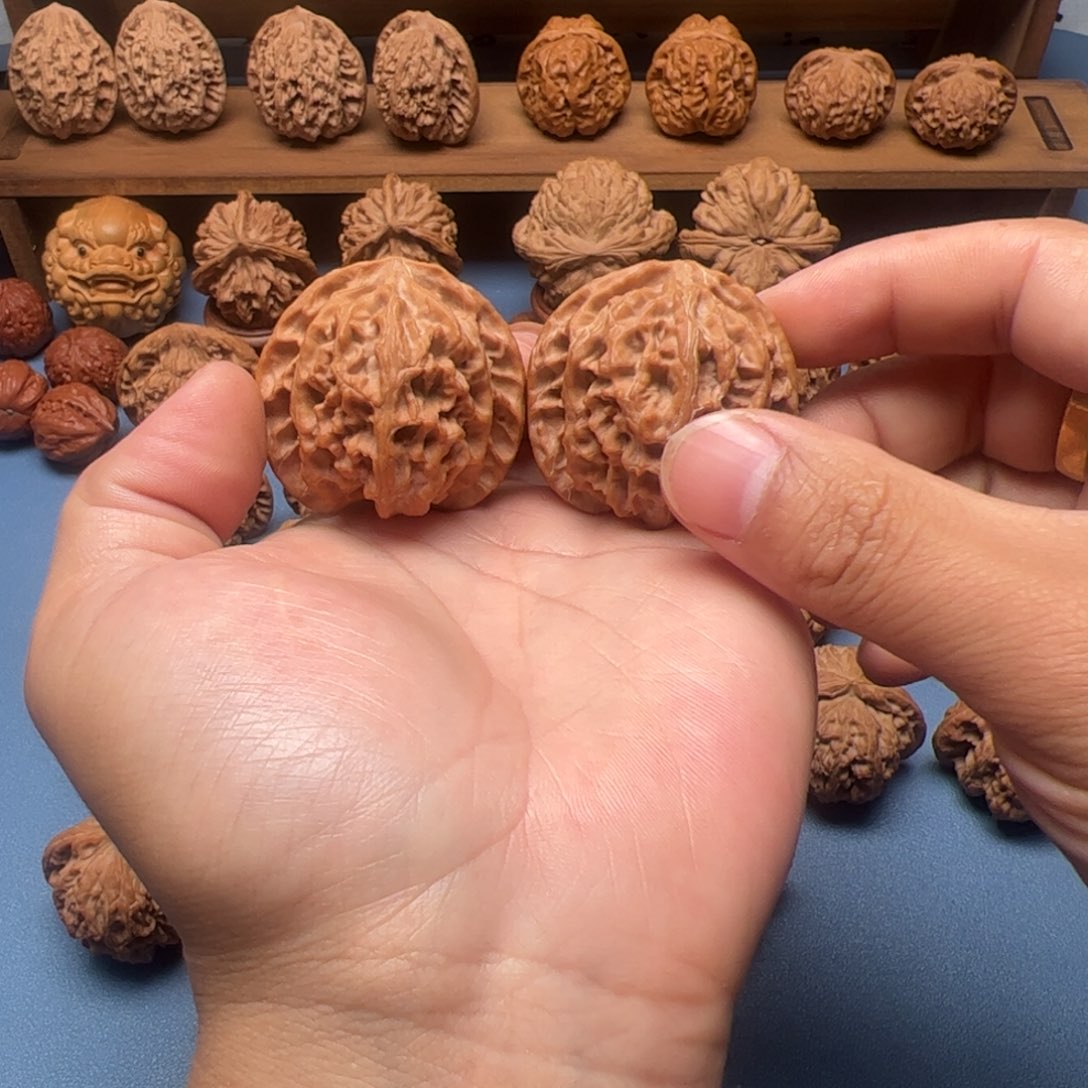 把件文玩核桃全品红皮苹果园41尺