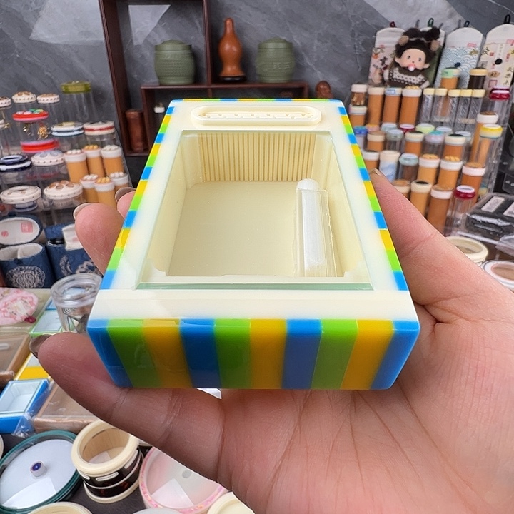 有机玻璃面板潮盒…………