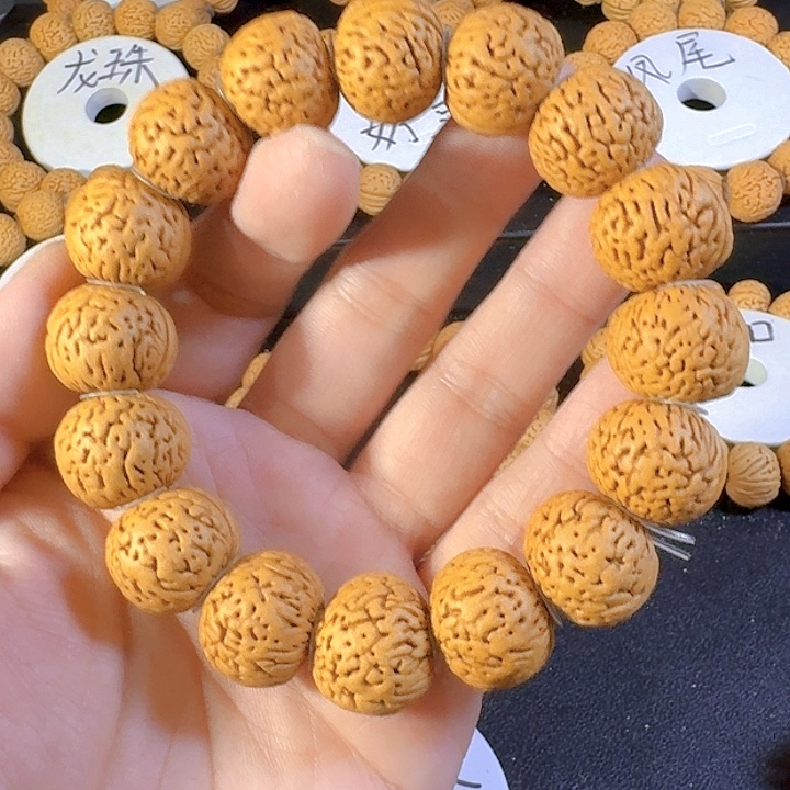 掉***阱桃核吊坠苹果桃核手串