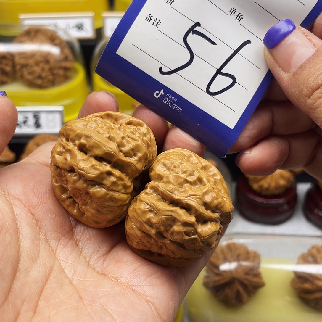 文玩核桃把件青蛙