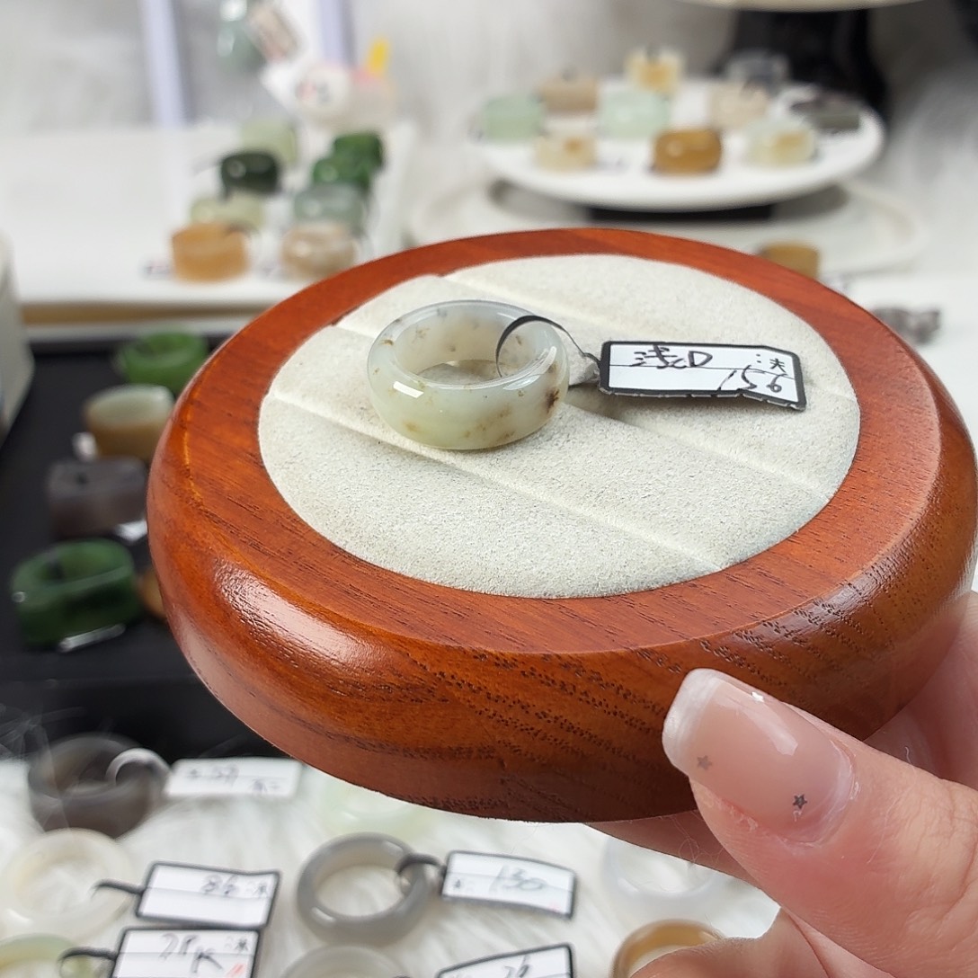 和田玉未镶嵌戒指Q19冰桂花轮胎内径17.2