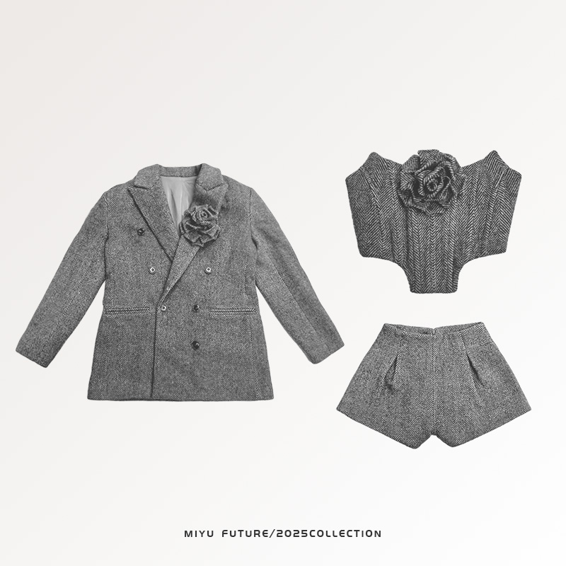 2025初春原创MyloveLeo“见明星款”设计师时尚套装（衣长70）