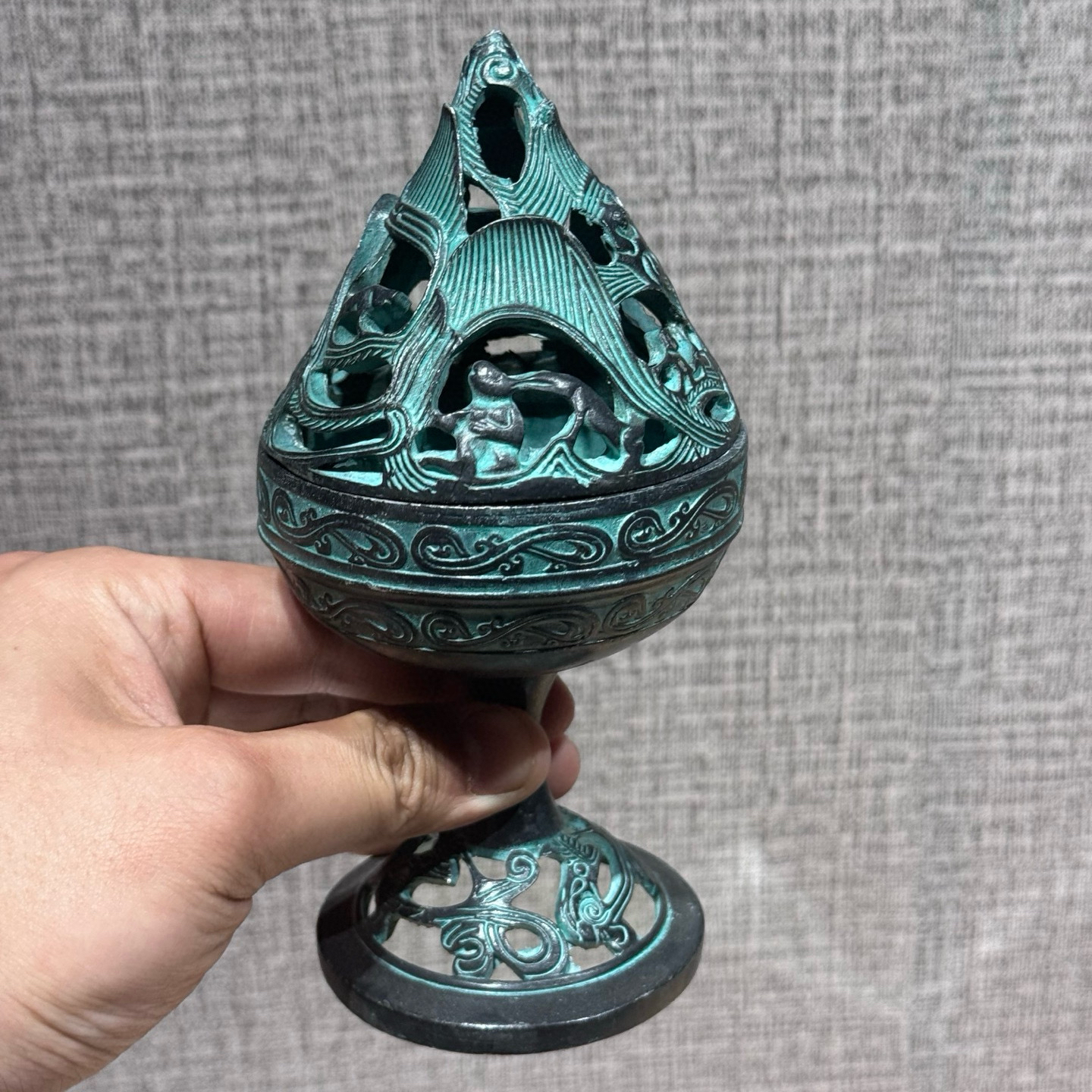 仿汉代博山炉，家居摆件博古架，仿古青铜器