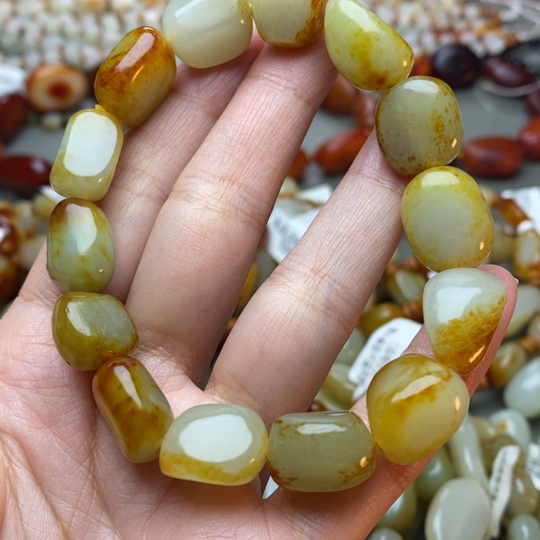 和田玉未镶嵌手链