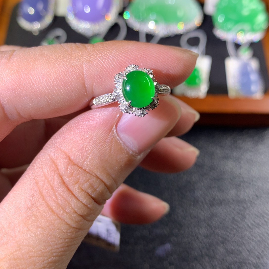 翡翠18K金镶嵌戒指翡翠