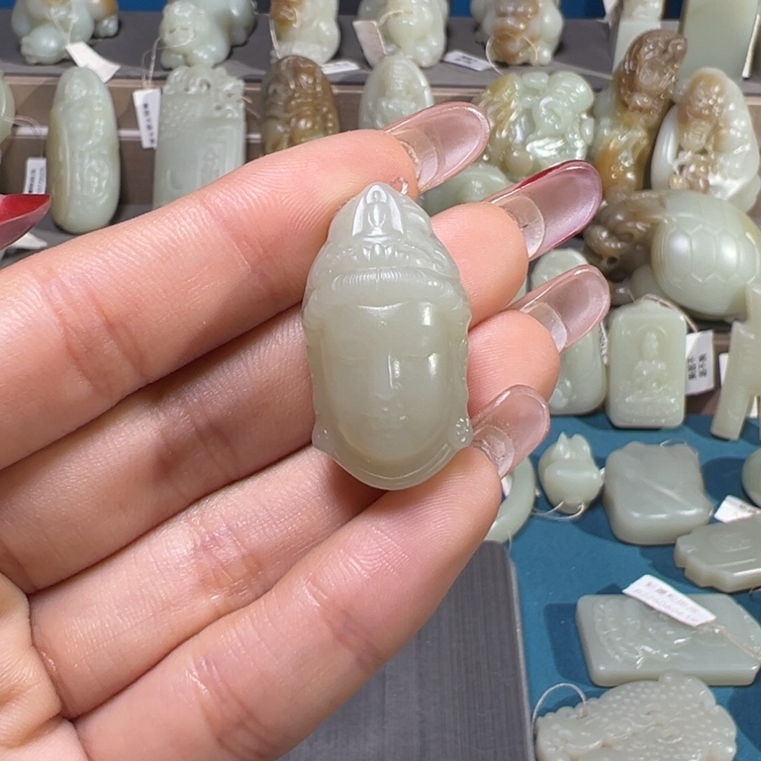 和田玉（糖玉）未镶嵌颈饰