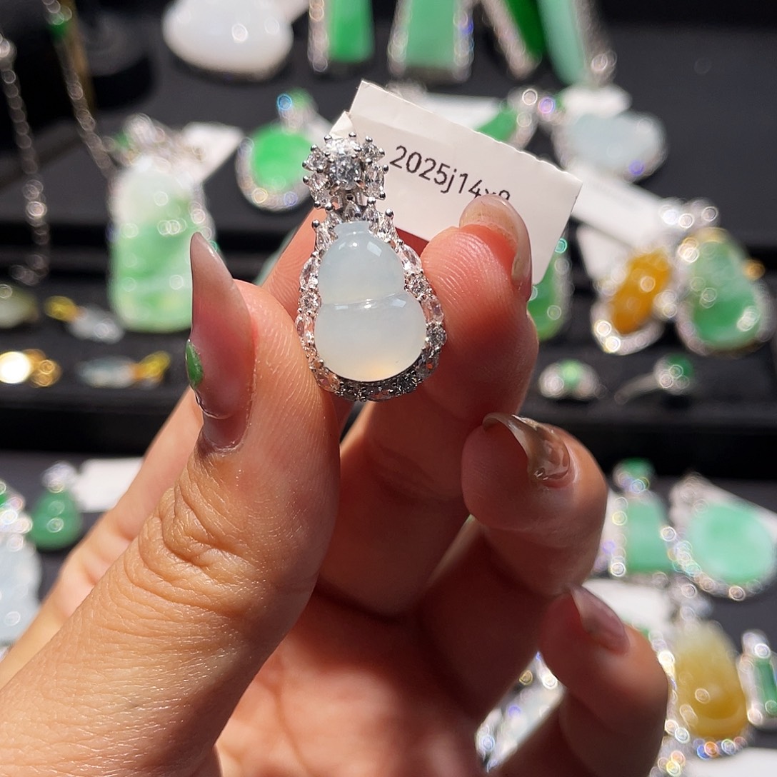 翡翠银S925镶嵌颈饰