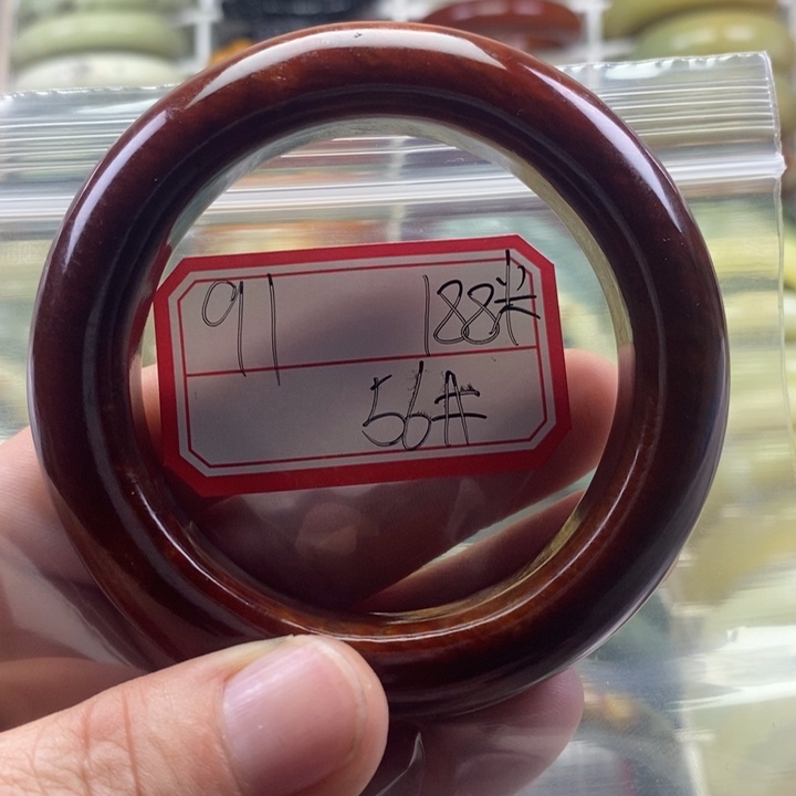 蛇纹石玉颈饰未镶嵌?*肥