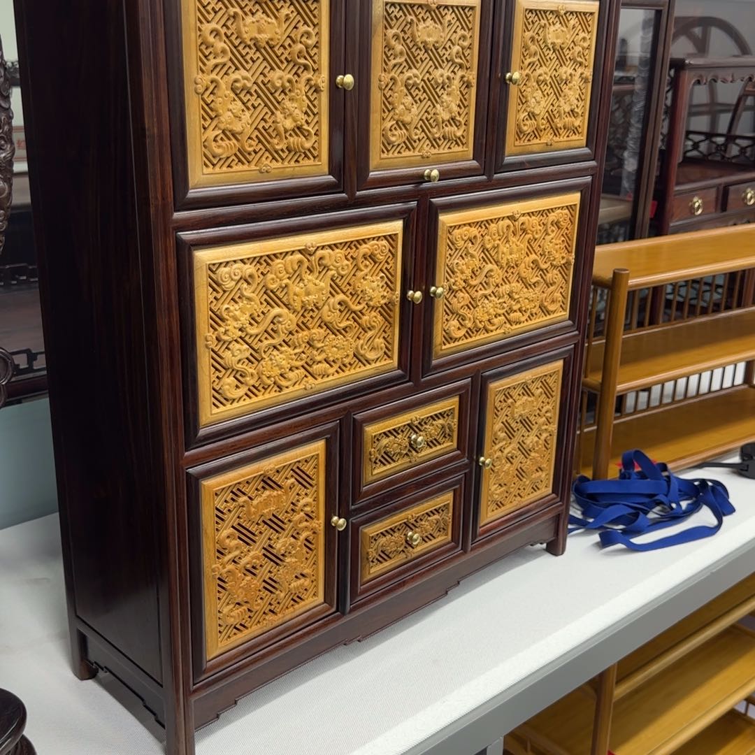 红酸枝木类成套家具