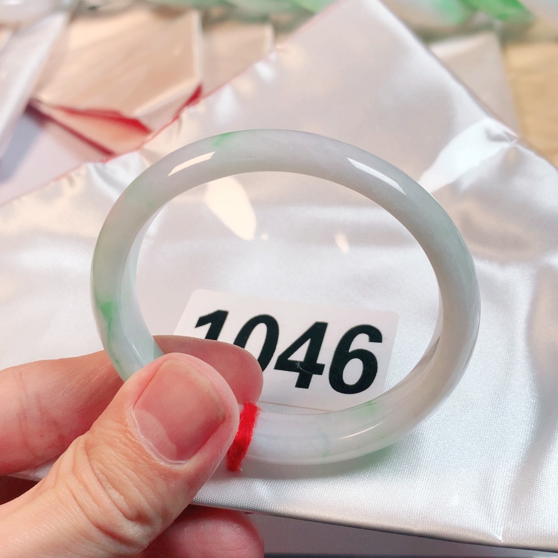 翡翠手镯未镶嵌翡翠手镯1046