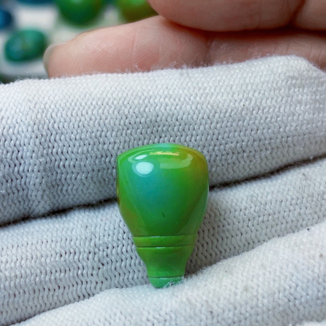 绿松石未镶嵌配饰