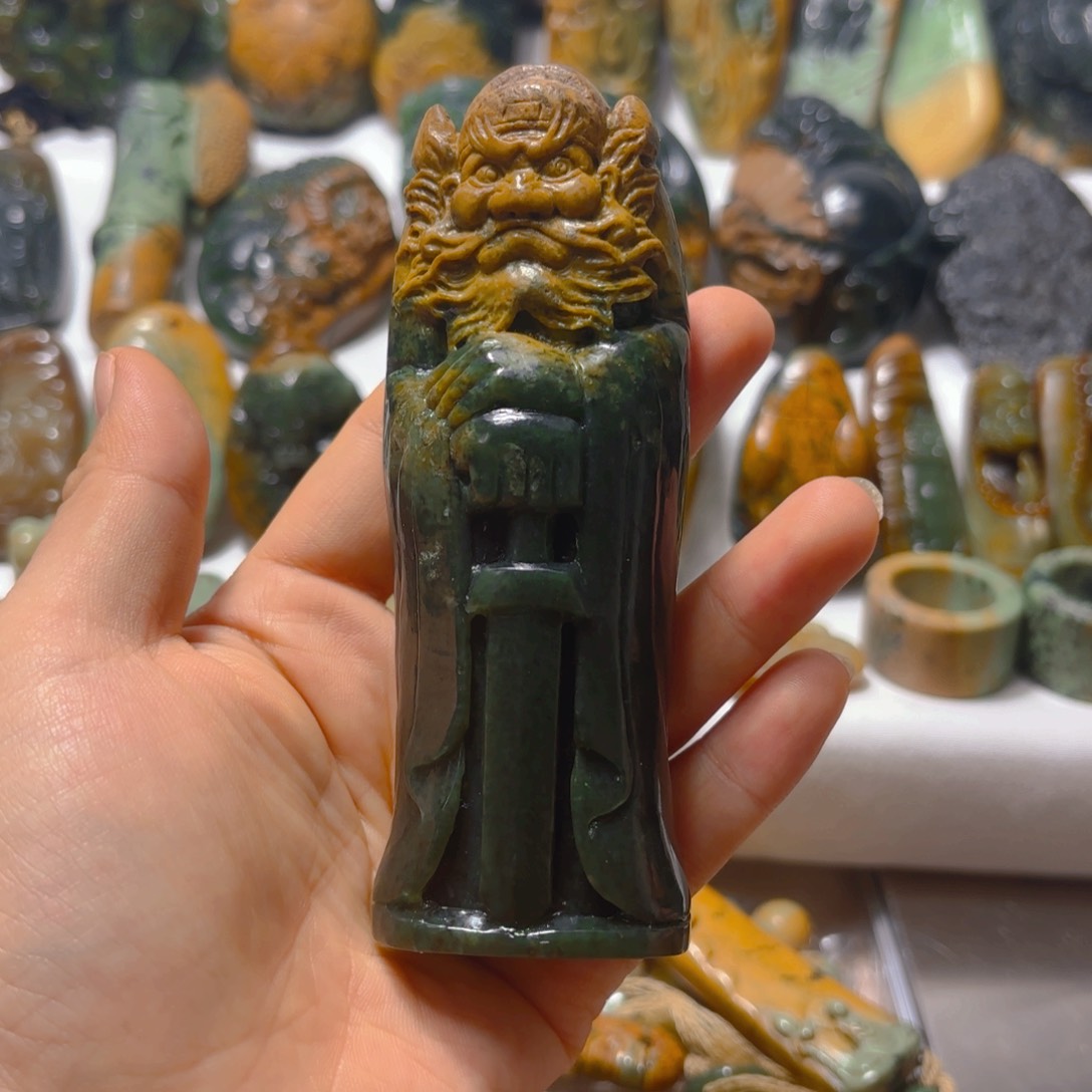 岫岩河磨玉（透闪石质玉）挂件未镶嵌阿*