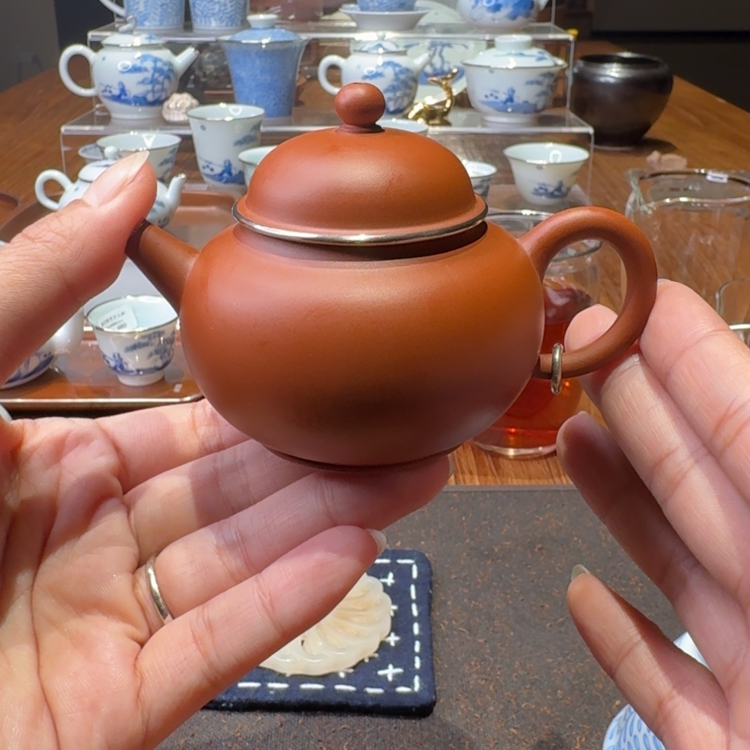 手拉红泥紫砂壶110cc