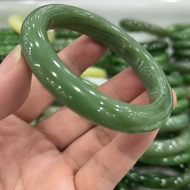 和田玉未镶嵌手镯57～1