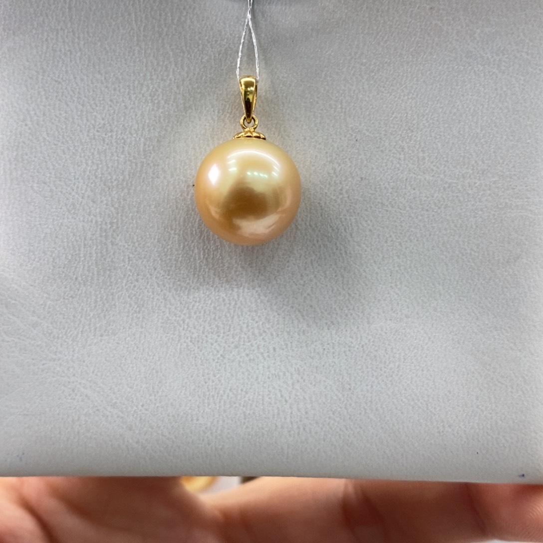 海水珍珠颈饰18K金镶嵌13-14m m