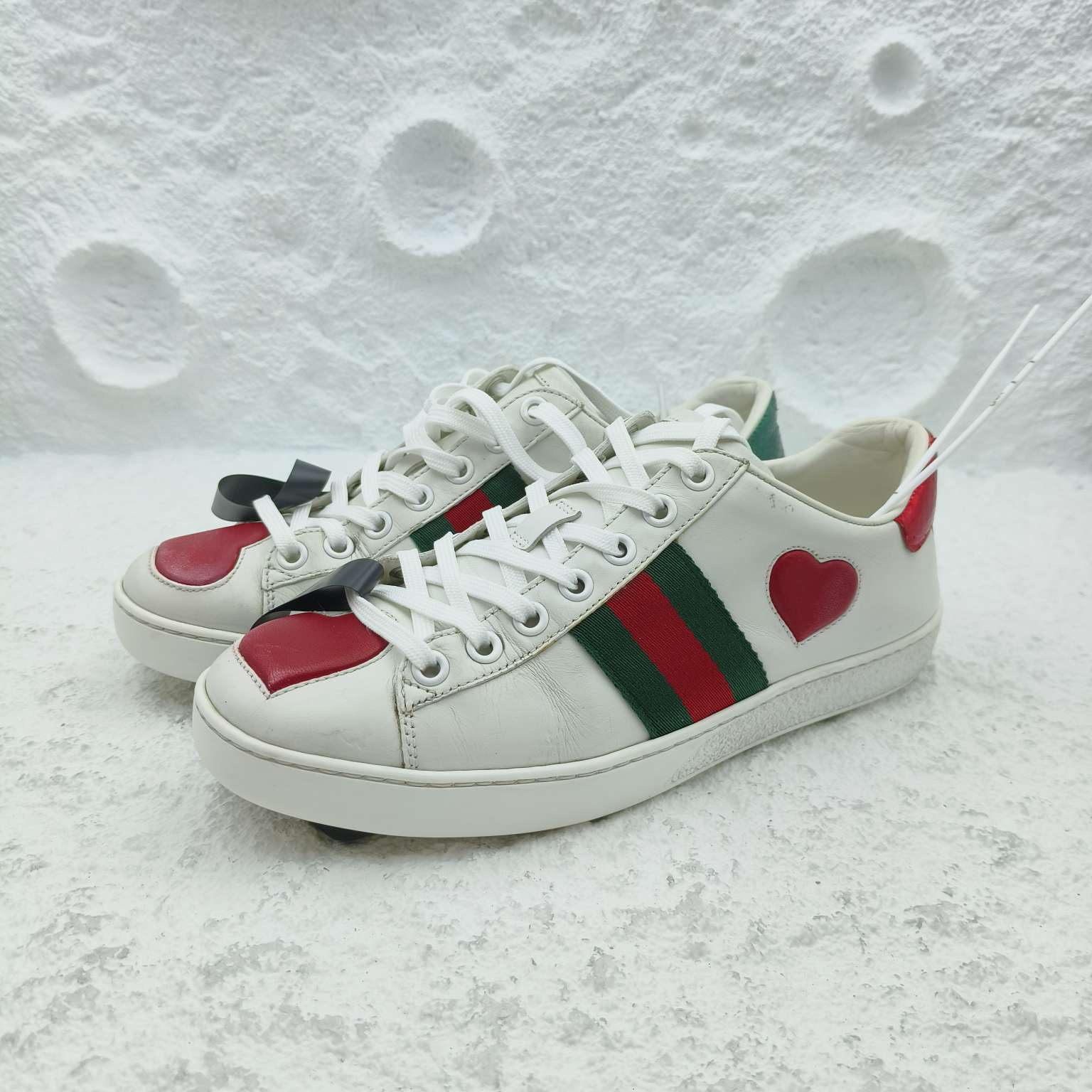 99新 GUCCI/古驰 古驰/Gucci/34.5码/爱心小白鞋/非全新/板鞋