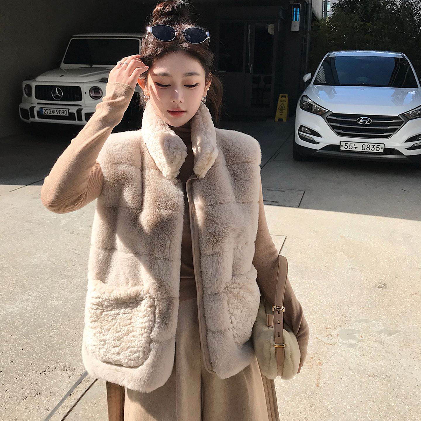 丰盈环保兔毛90白鸭绒+仿泰迪毛 高领时髦-马夹