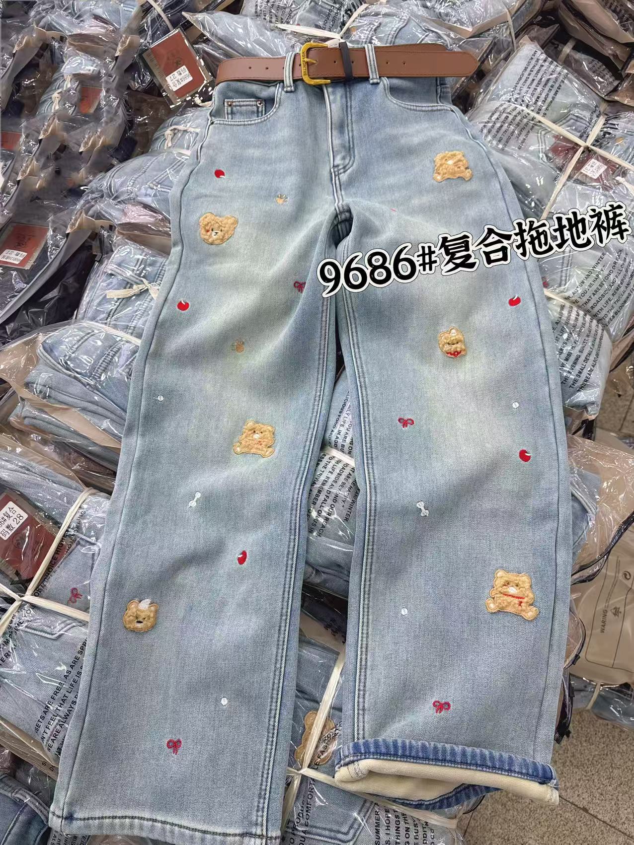 9686厚款直筒裤刺绣阔腿裤秋冬牛仔裤直筒时尚秋冬款重工