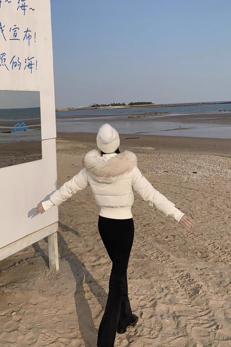 韩女日记 可拆毛领 绒内胆收腰羽绒服