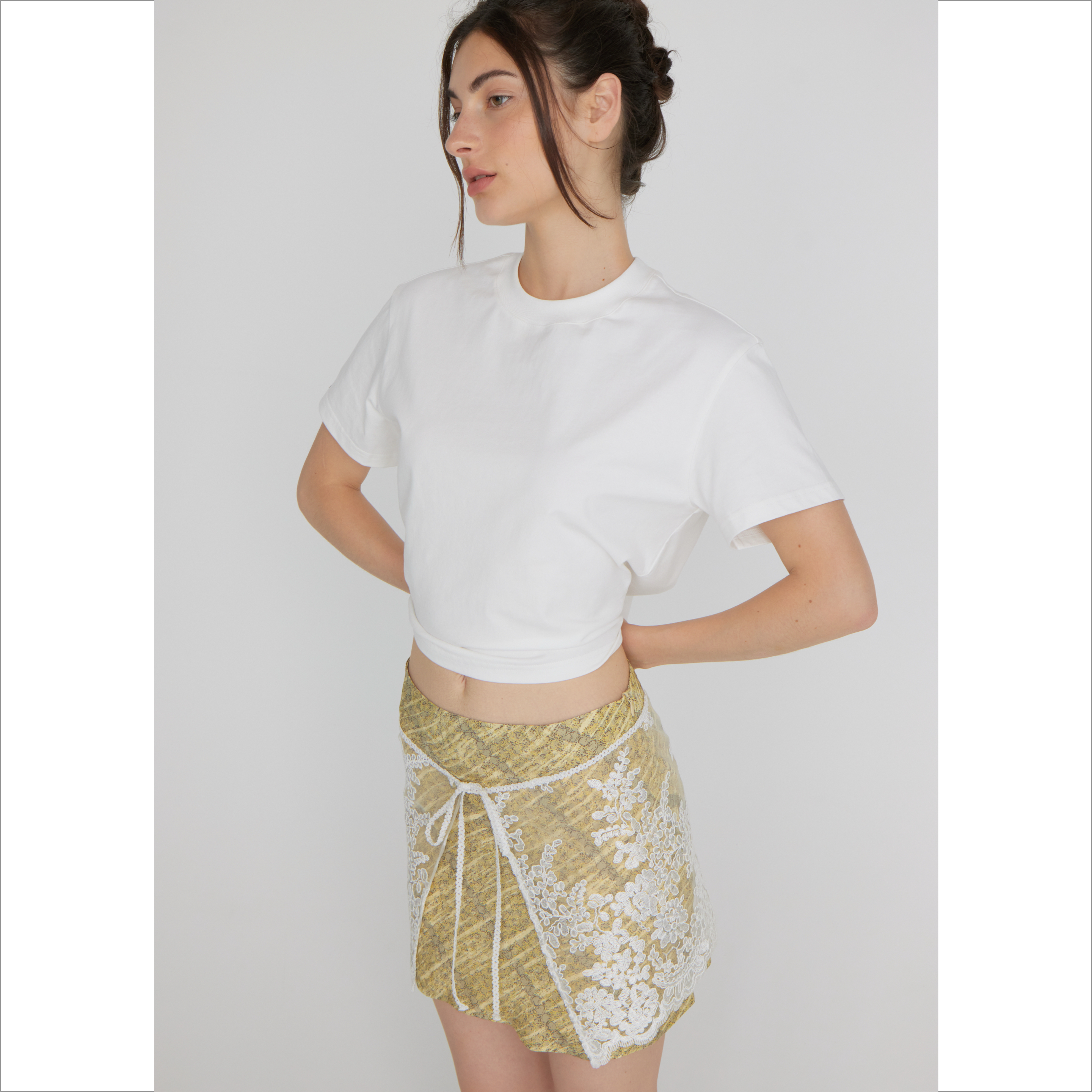 Heemmi/赫觅设计师品牌 25夏 定位裁剪蕾丝绣花系带半裙 百搭多穿