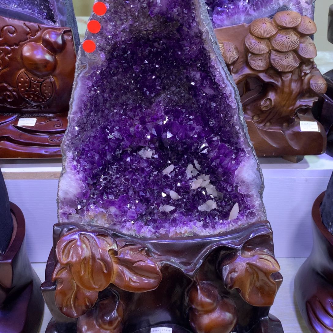 织绣巴西紫水晶摆件