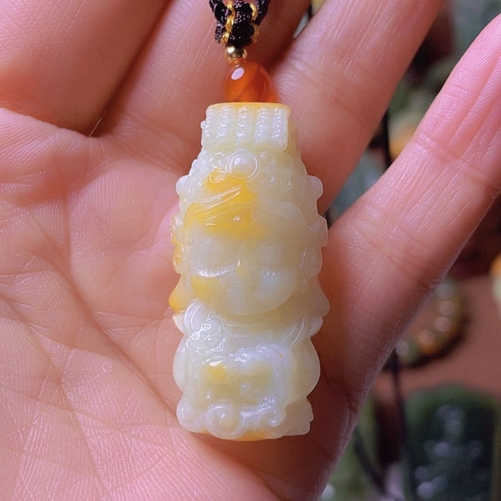 未镶嵌岫岩河磨玉（透闪石质玉）把件