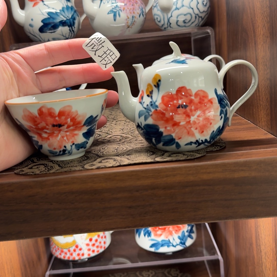 釉下手绘茶具微瑕