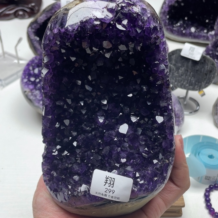 未镶嵌大型摆件（非配饰）紫晶小****?