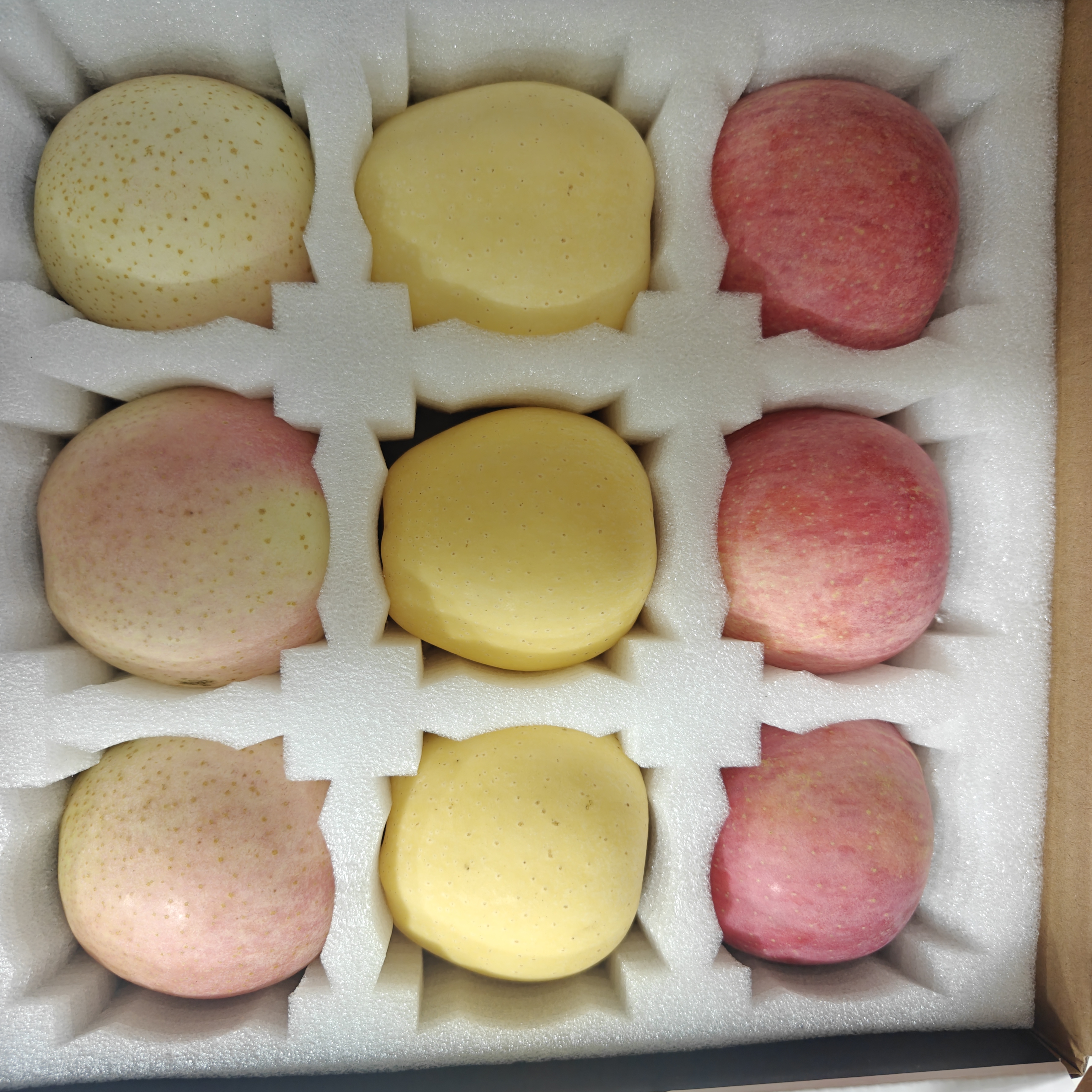 大连东马屯王林维纳斯富士三合一整箱礼盒产地直发