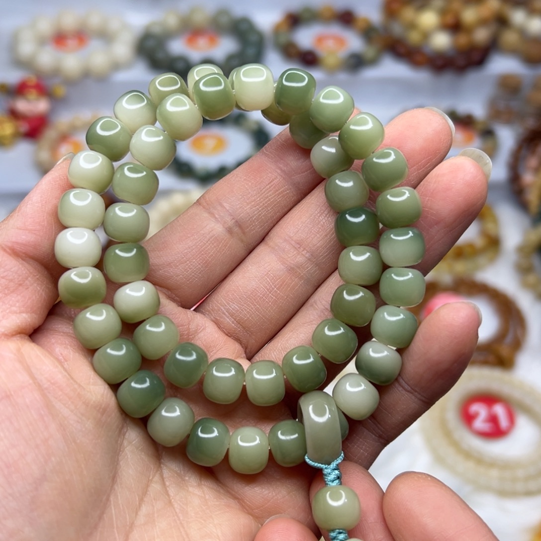 大***朵菩提根/象牙果手串