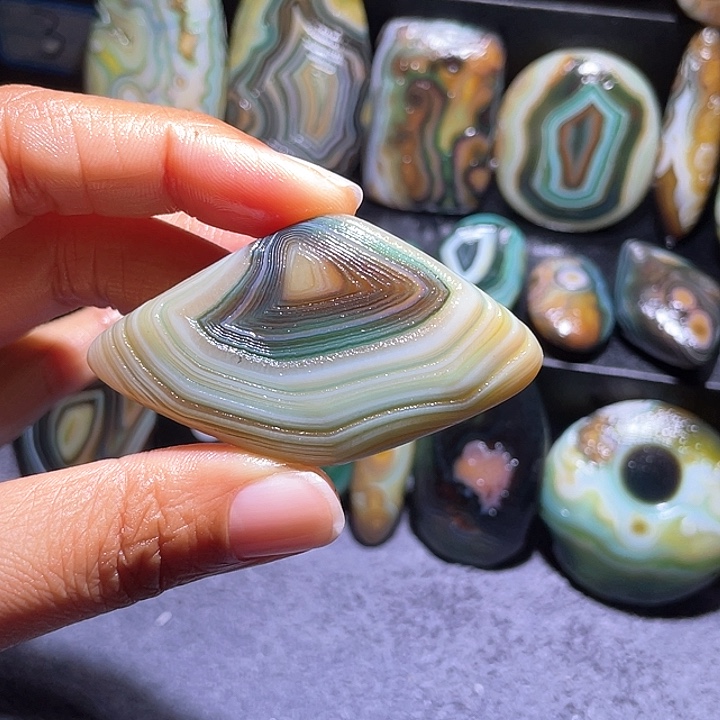 玛瑙/玉髓珠宝奇石未镶嵌