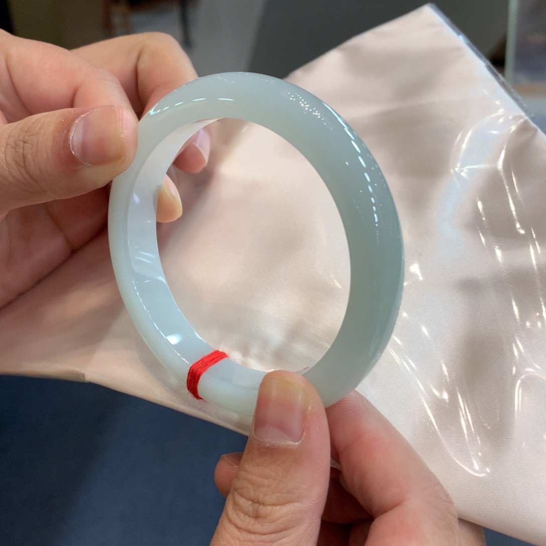 翡翠未镶嵌手镯手镯