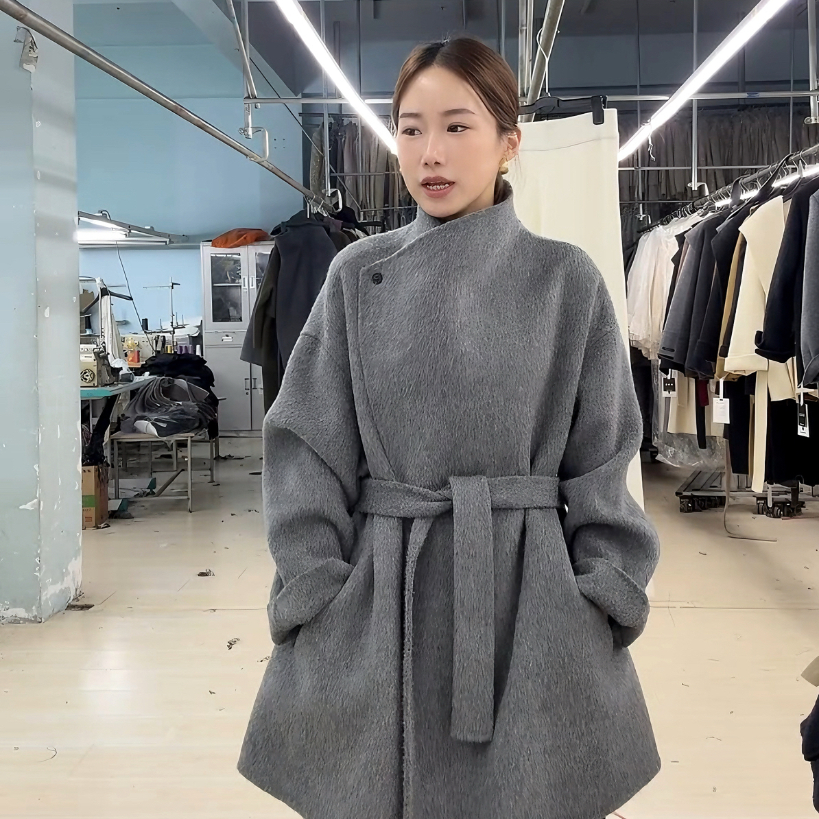 糖糖欧尼《高端线立领双面羊毛大衣》