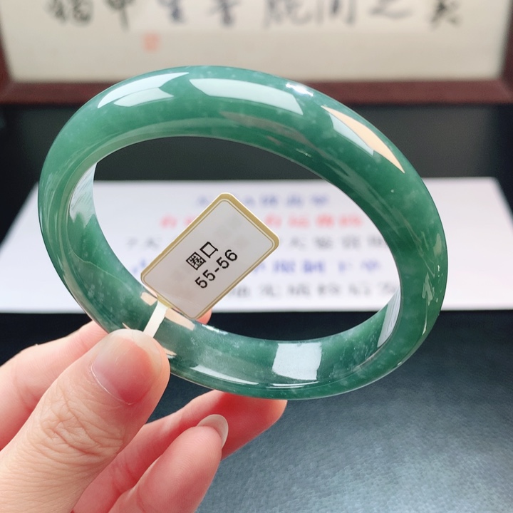 翡翠未镶嵌手镯翡翠手镯28