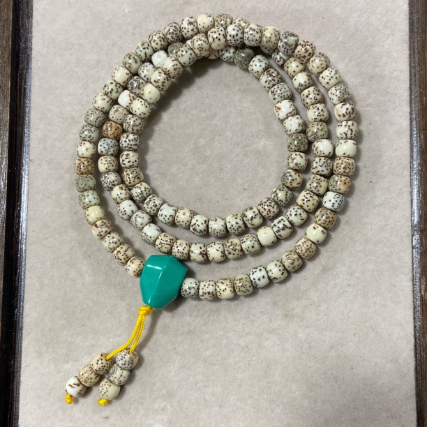 Y725原生态海南料星月菩提卡6mm多圈长串（底色多样性发其一）