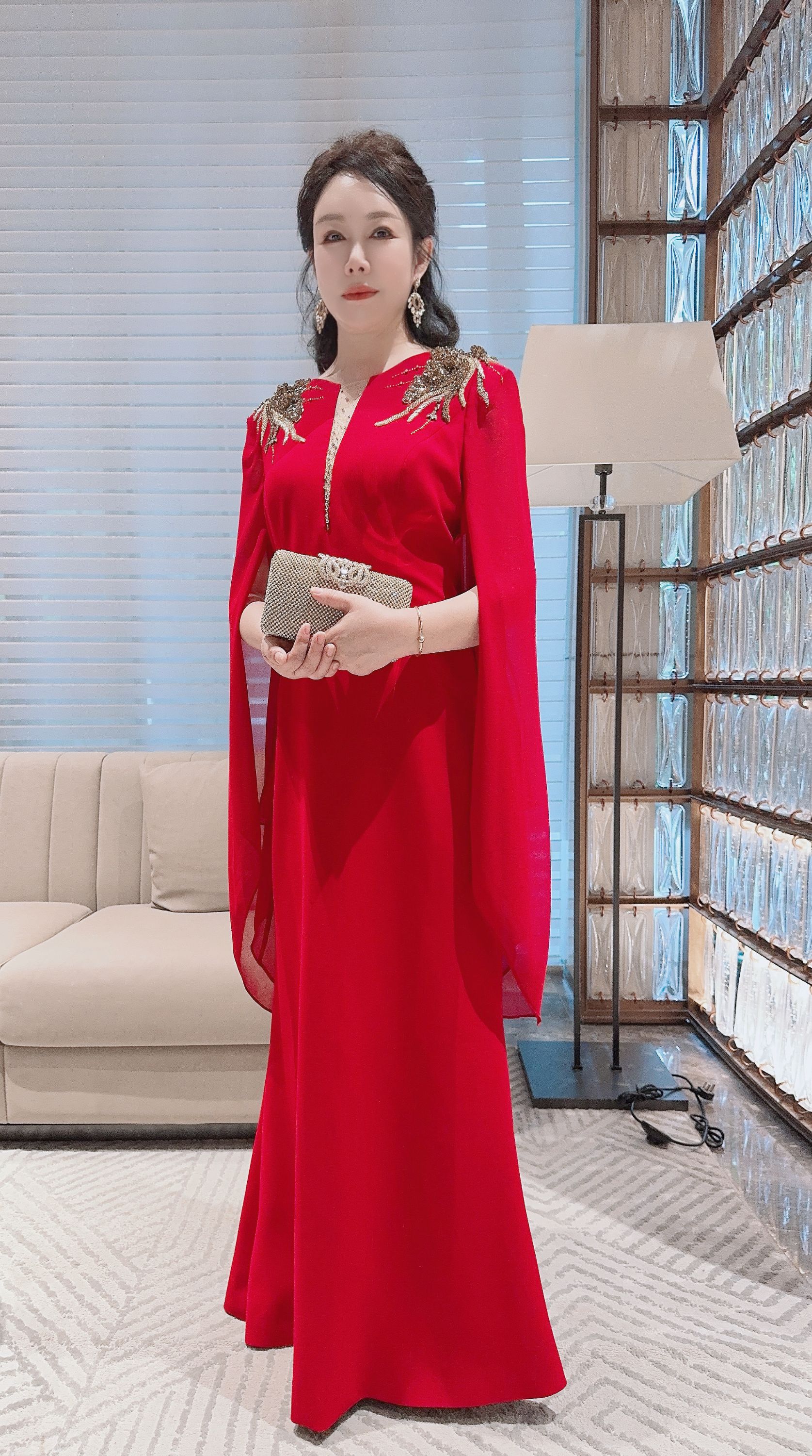 礼服飞飞袖婚礼显瘦长裙中腰敬酒服圆领鱼尾裙时尚
