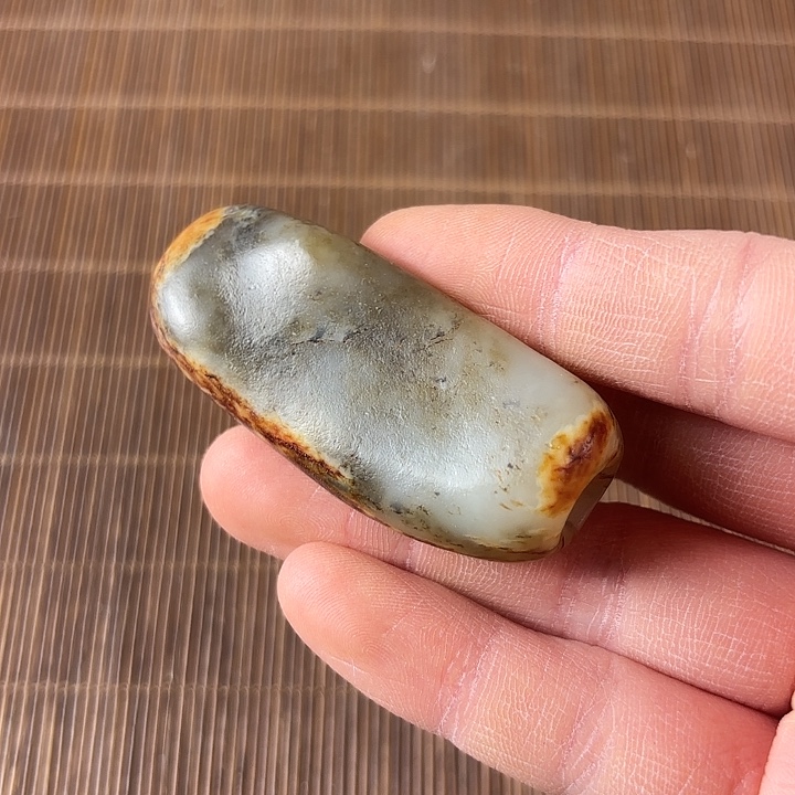 Z***y和田玉未镶嵌挂件