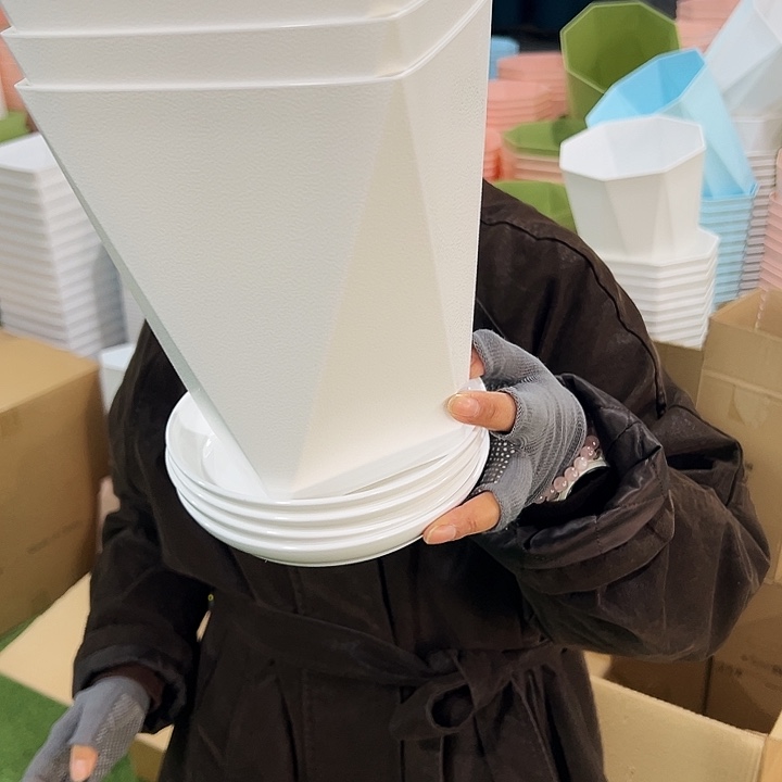 清仓棱形FV150口15高20白色带托4只