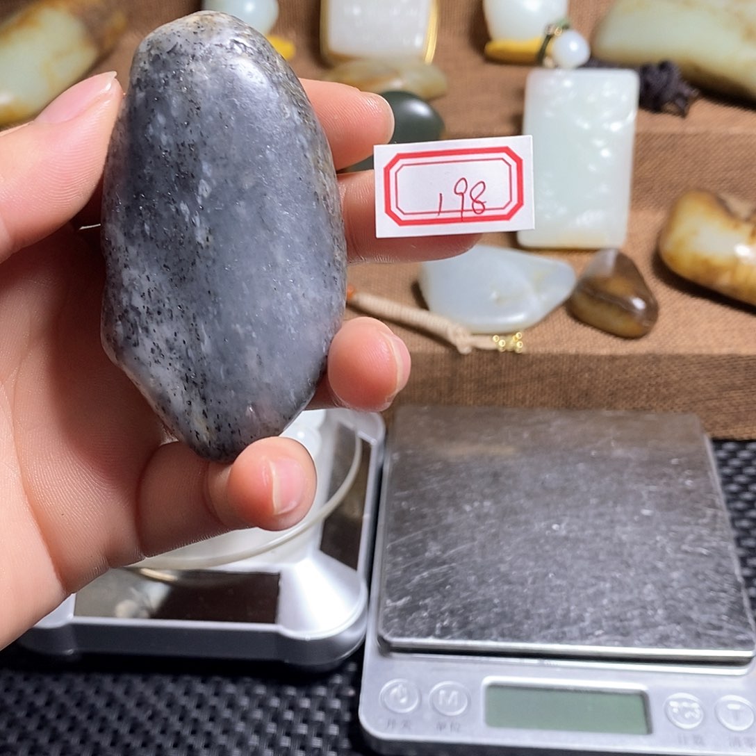 未镶嵌和田玉挂件198