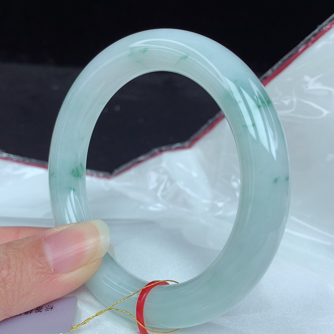 翡翠手镯未镶嵌54圈0369