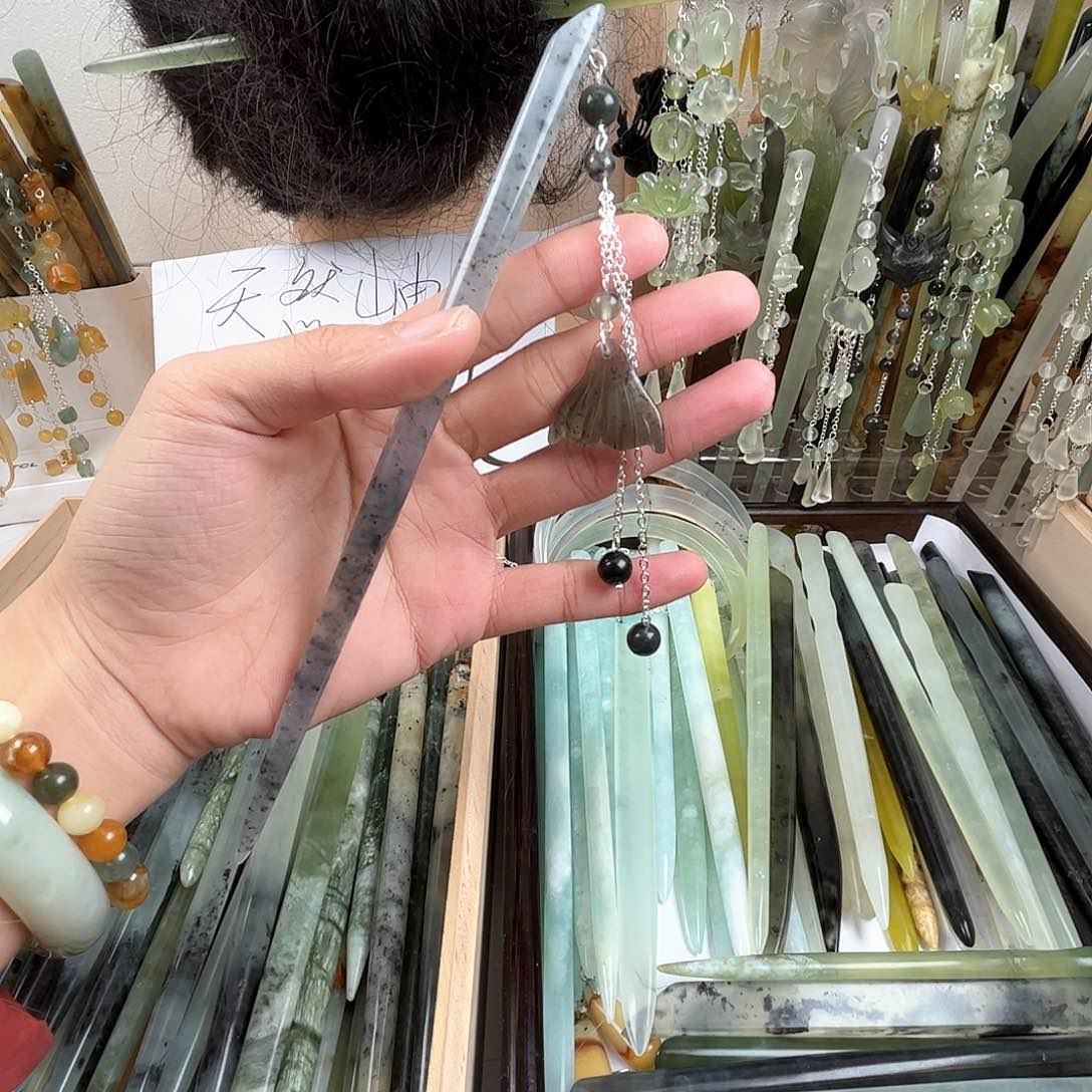 蛇纹石玉发饰未镶嵌