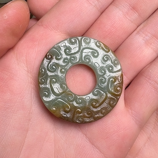 菜***菜和田玉（糖玉）未镶嵌颈饰